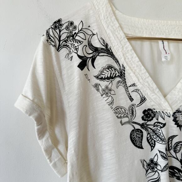 Anthropologie Daily Practice Black Floral Print Oversized V-Neck T-Shirt XXS - Picture 6 of 9